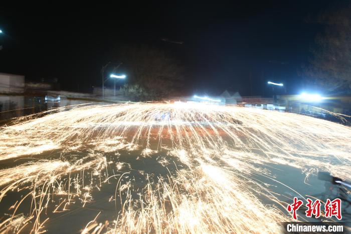 天顺平台登录：河北深州：非遗“甩花”庆“填仓”