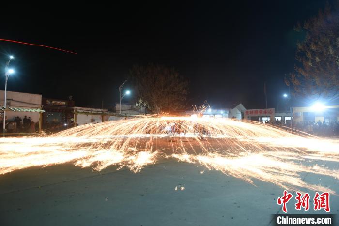 天顺平台登录：河北深州：非遗“甩花”庆“填仓”